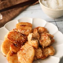 ご飯がすすむ!鶏むね肉と山芋の照り焼き唐揚げ