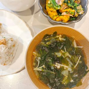 ようそうの作ってみた!投稿(【この味！焼肉屋さんのネギ塩わかめスープ】ほぼ5分で完成♪)