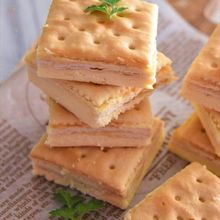 甘さ際立つ！ソルティークラッカーチーズケーキ