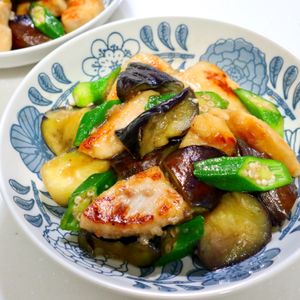 まゆの作ってみた!投稿(メカジキと茄子とおくらのエスニック炒め)