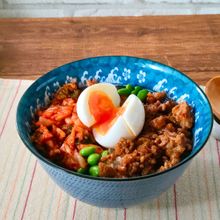 【15分で完成】肉味噌とキムチの激ウマ丼レシピ