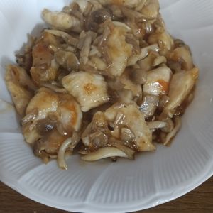 ぽぽペの作ってみた!投稿(ワンパン10分！【鶏むね肉ときのこのオニオンソース炒め】)