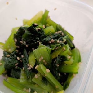 Reonの作ってみた!投稿(焼き鳥屋さんの小松菜うま塩ナムル『お通しでNo.1』)