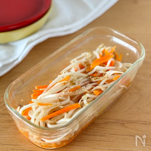 オーブン作るにんじんもやしのシャキシャキナムル