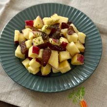 材料ふたつで副菜！《さつまいもと干しぶどうの塩レモンサラダ》