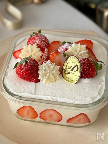 いちごのスコップレアチーズ