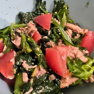 けいぞうの作ってみた!投稿(味付け簡単◎《ほうれん草とトマトのツナ和え》)