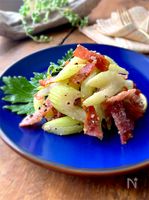 〝おつまみセロリ〟ベーコン×パルメザン×ブラックペッパー