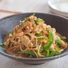 ごはん必須!もやしと豚バラの青椒肉絲風