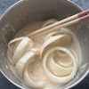 ザクザク衣の秘密はアレ㊙️新玉ねぎdeオニオンリングの工程2