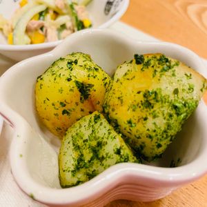 ちひろの作ってみた!投稿(食べすぎ注意♪『新じゃがのたっぷり青のりのポテト』)