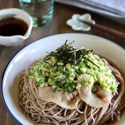 ねぎ塩オクラの豚しゃぶ蕎麦【さっぱり食べられる】