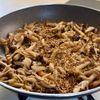 ごはんがすすむ♪【3種きのことちくわの甘辛きんぴら】の工程5