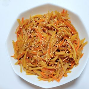 ふうかの作ってみた!投稿(【じゃがいもと人参のきんぴら】作り置きに便利な甘辛おかず♪)