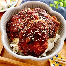 【ソースチキンカツ丼】冷凍チキンカツで手間抜き!