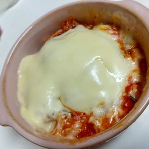 とまっちょ嫁の作ってみた!投稿(材料4つで！﻿旨辛キムチーズ餅﻿)