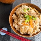 焼き鳥缶で作る！鶏肉としょうがの炊き込みご飯