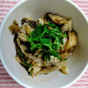 ゆきちんの作ってみた!投稿(レンジで2分『舞茸ゆずポン』和風マリネ♡)