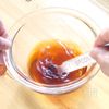 【たけのこと焼き豚のピリ辛炒め】翌日が楽しみな、春の作り置きの工程2