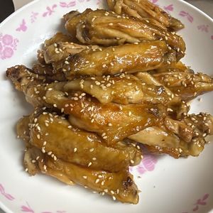 1152318の作ってみた!投稿(《黄金比だれで絶品!!》揚げない手羽中の甘辛揚げ)