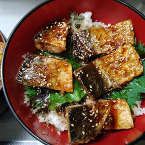 rantomoの作ってみた!投稿(ふっくら甘辛！肉好きも喜ぶ【さばの照り焼き丼】)