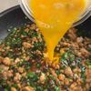 【にらたまそぼろ】ワンパンなご飯泥棒の工程3