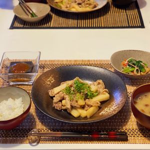 Izumiの作ってみた!投稿(【豚肉と長芋のバタポン柚子胡椒炒め】ピリッとあと引く美味しさ)
