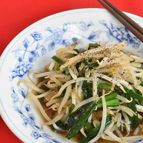 ラーメン屋さんのにらもやしのにんにく醤油