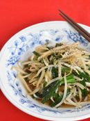 ラーメン屋さんのにらもやしのにんにく醤油