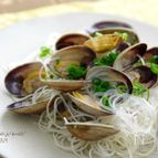 あさりと春雨のバター醤油蒸し