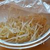 もやしとスプラウトの旨ナムルの工程1