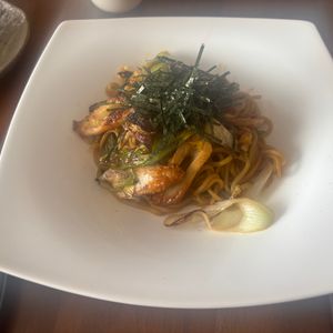 こむぎの作ってみた!投稿(【長ネギとちくわの麺つゆバター醤油焼きそば】おつまみにも！)