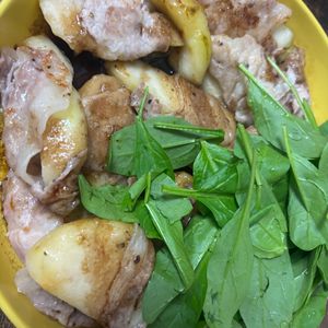 いぬまるの作ってみた!投稿(簡単！ラフランスの肉巻き♩バルサミコソース)
