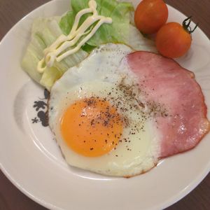 たりおの作ってみた!投稿(綺麗な半熟目玉焼き)