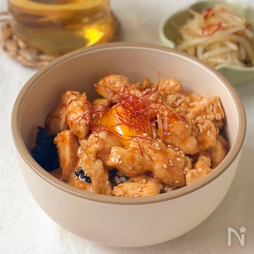 しっとり柔らか♩驚くほどぷるっぷる✨【鶏むね肉ユッケ丼】