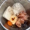 冷めてもふわふわ♡『豆腐ナゲット』混ぜて焼くだけ♪の工程1