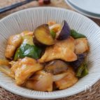 【鶏肉となすの甘酢炒め】夏に食べたいさっぱりレシピ