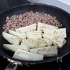 『夏野菜とひき肉のにんにく醤油炒め』簡単☆ご飯がすすむ♪の工程2