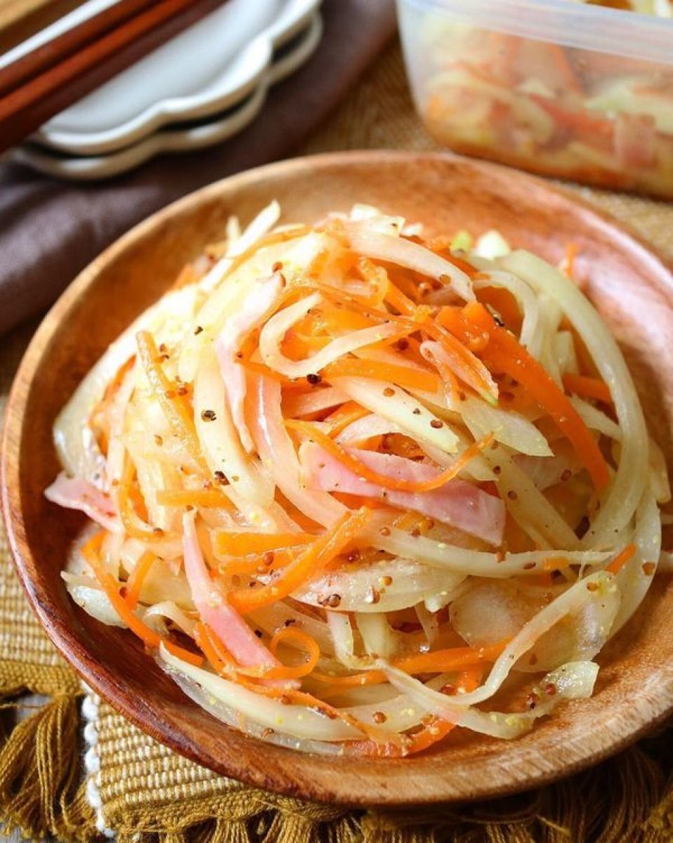 5分で完成！【玉ねぎとにんじんのマスタードマリネ】 | レシピサイトNadia