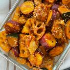 【鶏肉と根菜のヤンニョム炒め】旨辛たまらん！ご飯がすすむ！