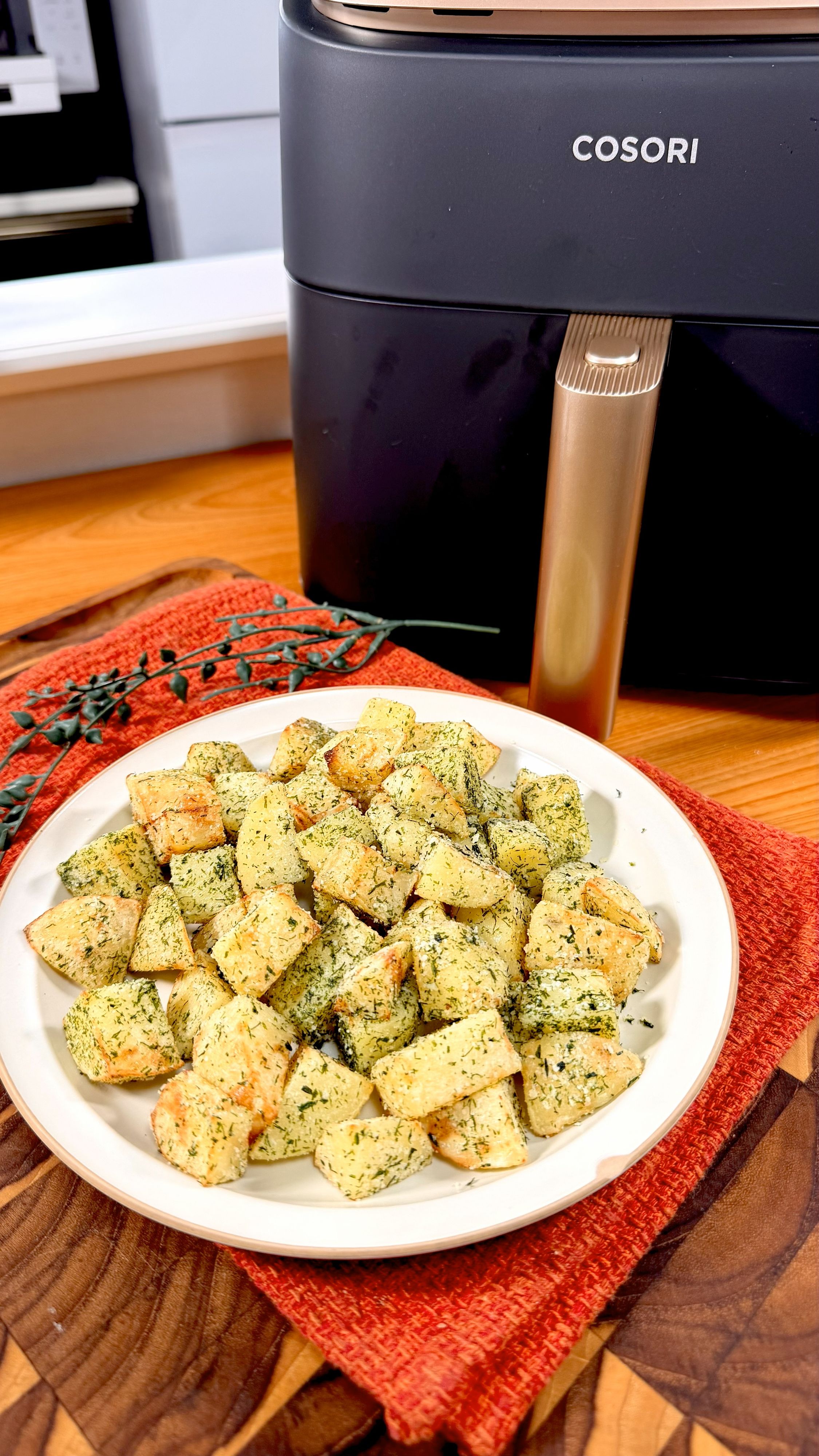 揚げずにヘルシー！やる気1%ころころポテト | レシピサイトNadia