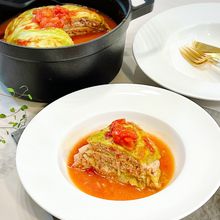 ひと鍋で【簡単】ごちそう♡ミルフィーユロールキャベツ