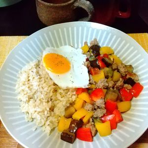 チョロリスの作ってみた!投稿(【夏野菜ガパオライス】家にある調味料で簡単！虜になる夏ご飯☆)