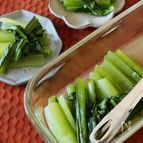 箸休めの副菜に【小松菜の中華浸し】レンジで簡単！お弁当にも♪