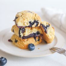 おからパウダーと米粉で♪ブルーベリー＆クリームチーズスコーン