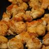 家族に大人気♡おかわりの声『甘辛ペッパーチキン』１０分で完成の工程1