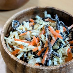 まゆのの作ってみた!投稿(5分で完成！【ひじきとキャベツのコールスロー】)