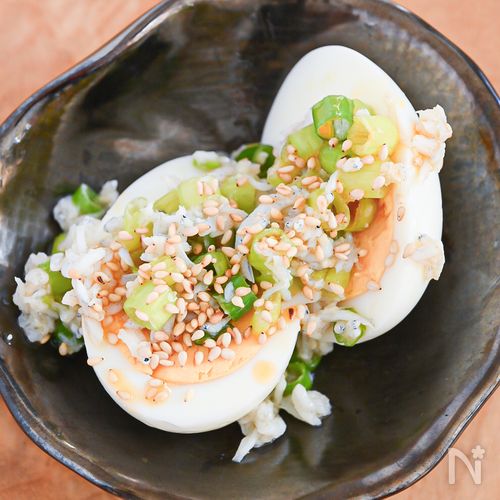 やみつき!簡単おかず!ゆで卵のしらす小ネギのせ