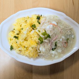 ゆいの作ってみた!投稿(カニかま餡かけチャーハン)