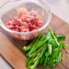 【豚こまもやしの青椒肉絲風】ご飯が進む節約おかず！の工程1
